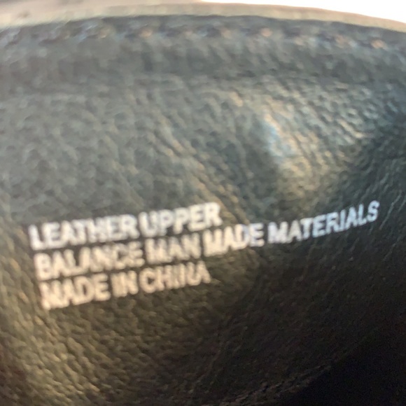 Born mid height leather heeled boots size 9 1/2 - Picture 8 of 9